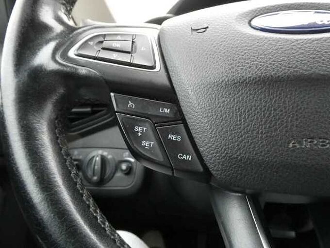 Ford C-Max 1.5 TDCi 95pk Business Luxe Trekhaak '17 137000km (30791)