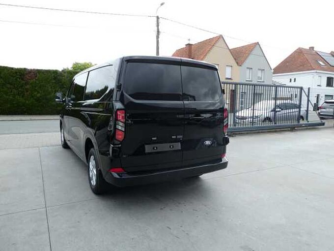 Ford Transit Custom L2 Multi-Use 6pl 2.0 TDCi 170pk Automaat Limited Luxe STOCK (25903)