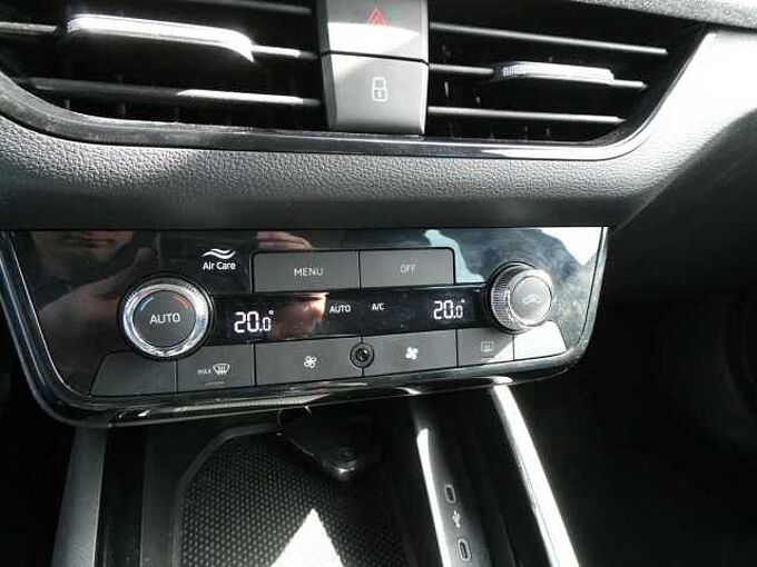 SKODA Kamiq 1.0 TSi 115pk Automaat Business Camera '25 14000km (86721)