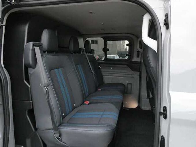 Ford Transit Custom L1 Multi-Use SPORT 5pl 2.5 i PHEV 233pk Automaat STOCK (03914)