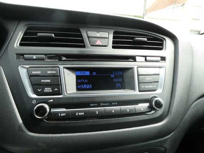 Hyundai i20 5d 1.2 i 85pk Business '15 127000km (50160)
