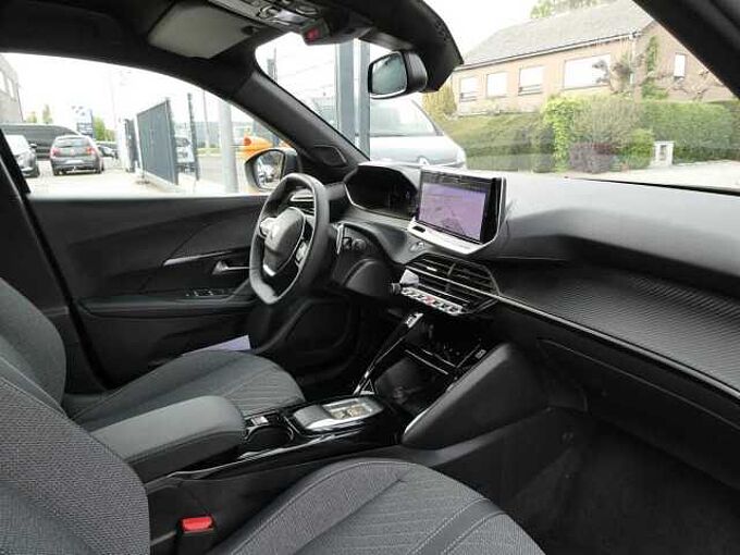 Peugeot 2008 1.2 i MHEV 136pk Automaat Allure '25 19000km (84519)