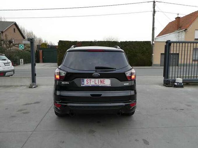 Ford Kuga ST-Line 1.5 i 175pk Automaat AWD Pano Trekhaak '18 70000km (54116)