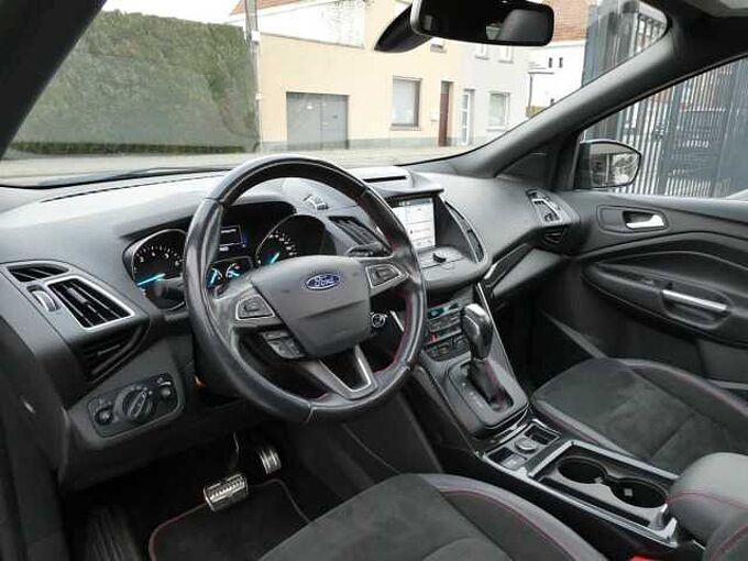 Ford Kuga ST-Line 1.5 i 175pk Automaat AWD Pano Trekhaak '18 70000km (54116)