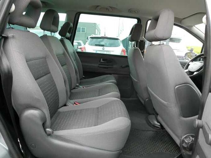 Ford Galaxy 2.0 i 115pk Business 7 plaatsen '05 187000km garantie (08640)
