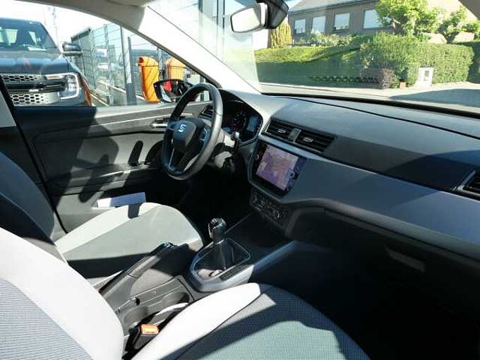 SEAT Arona 1.0 i benzine 115pk Business Camera '19 44000km (27864)