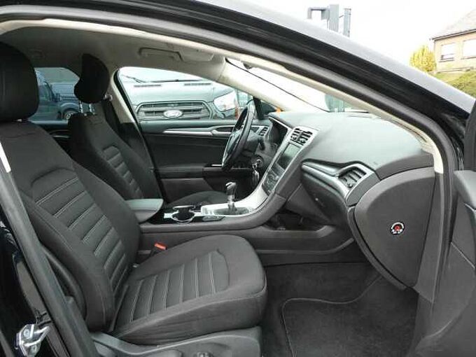 Ford Mondeo Break 1.6 TDCi 115pk Titanium '16 203000km (03029)