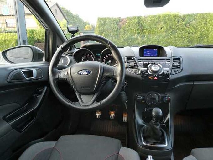 Ford Fiesta 5d 1.0 i ecoboost 100pk ST-Line '16 111000km (58312)