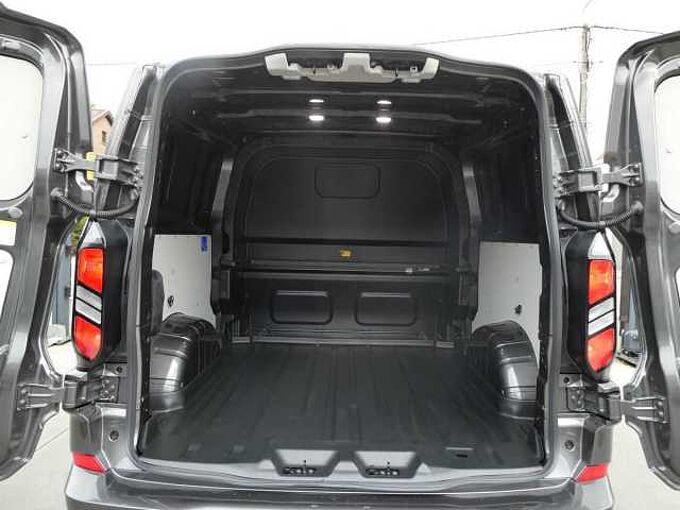 Ford Transit Custom L2 Multi-Use 6pl 2.0 TDCi 170pk Automaat Limited Luxe STOCK (25905)