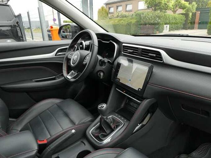 MG MG ZS 1.5 i benzine 106pk Luxury 360 Cam '24 38000km (64947)