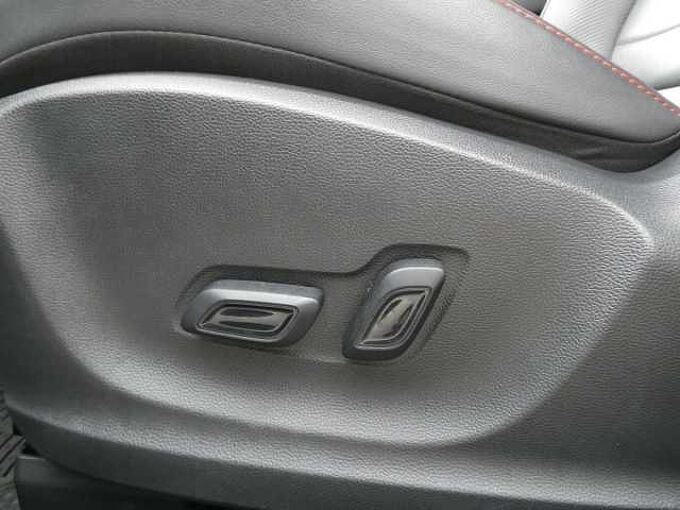 MG MG ZS 1.5 i benzine 106pk Luxury 360 Cam '24 38000km (64947)