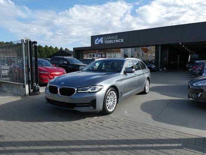 BMW 520e Touring PHEV 204pk automaat Luxuy Leder Camera BLIS Trekhaak (94635)