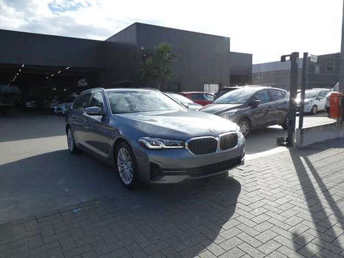 BMW 520e Touring PHEV 204pk automaat Luxuy Leder Camera BLIS Trekhaak (94635)
