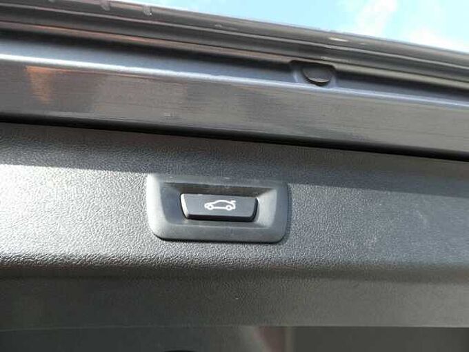 BMW 520e Touring PHEV 204pk automaat Luxuy Leder Camera BLIS Trekhaak (94635)
