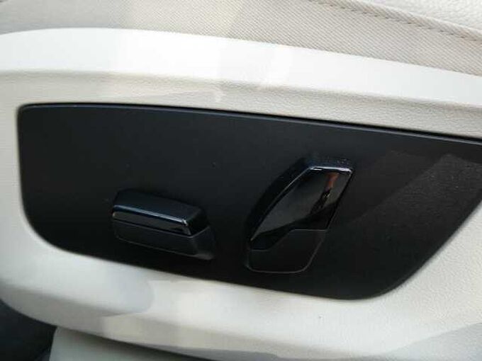 BMW 520e Touring PHEV 204pk automaat Luxuy Leder Camera BLIS Trekhaak (94635)