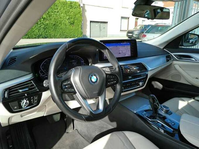 BMW 520e Touring PHEV 204pk automaat Luxuy Leder Camera BLIS Trekhaak (94635)