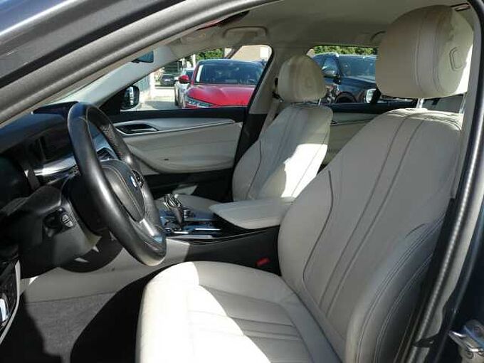BMW 520e Touring PHEV 204pk automaat Luxuy Leder Camera BLIS Trekhaak (94635)