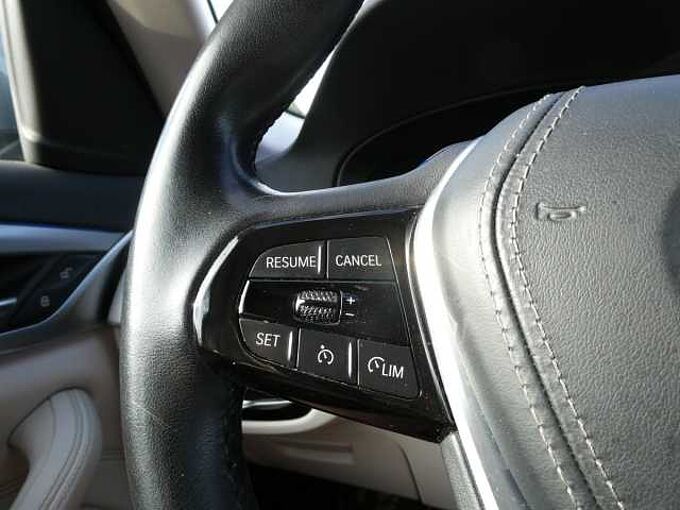 BMW 520e Touring PHEV 204pk automaat Luxuy Leder Camera BLIS Trekhaak (94635)