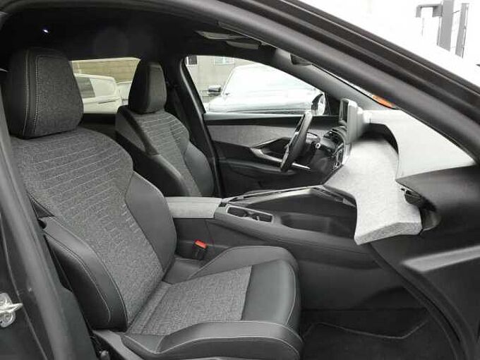 Peugeot 5008 1.2 i MHEV automaat 145pk 7 plaatsen Allure Camera '25 28000km (66751)