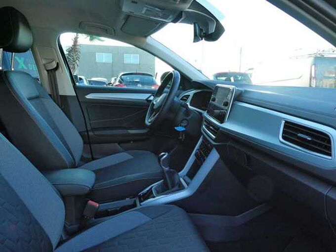 Volkswagen T-roc 1.0 TSi 115pk Business Luxe ACC BLIS CAM Leder '25 18000km (04270)