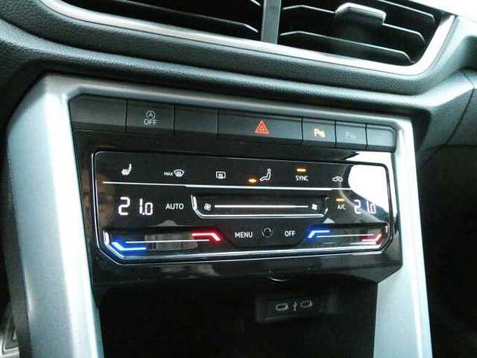 Volkswagen T-roc 1.0 TSi 115pk Business Luxe ACC BLIS CAM Leder '25 18000km (04270)