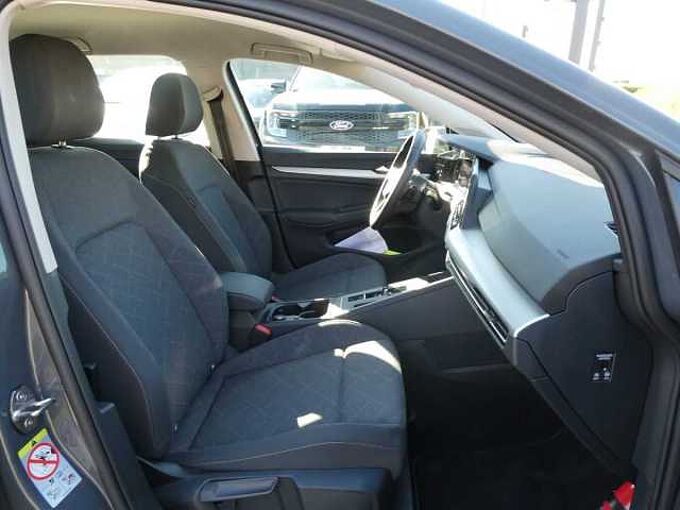 Volkswagen Golf Break 1.0 eTSI 110pk MHEV Automaat Business BLIS ACC Camera (43546)
