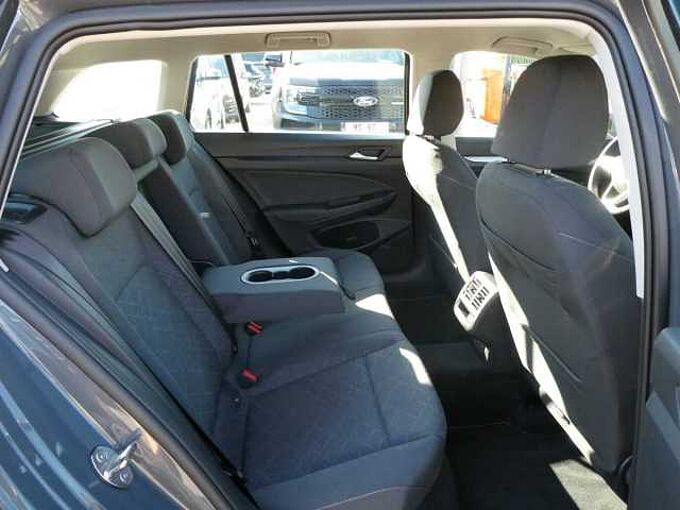 Volkswagen Golf Break 1.0 eTSI 110pk MHEV Automaat Business BLIS ACC Camera (43546)