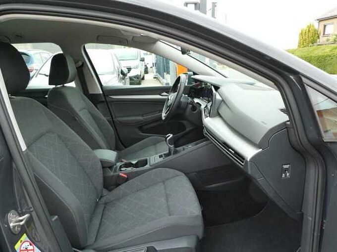 Volkswagen Golf Break 1.0 TSI 110pk Business Luxe ACC Camera '22 24000km (11101)