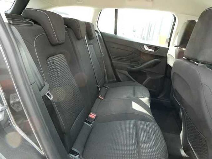 Ford Focus Break 1.0 i ecoboost 100pk Business Luxe Camera '22 64000km (39925)