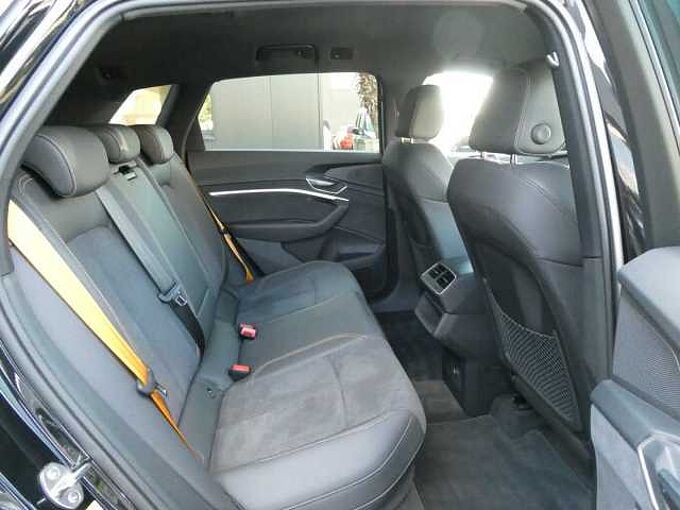 Audi E-tron 50 Quattro 313pk 2x S-Line Black Edition (18585)