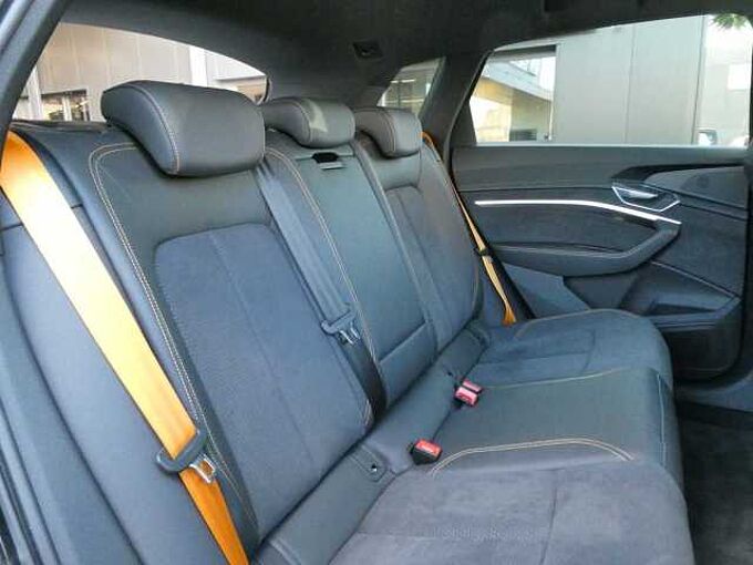 Audi E-tron 50 Quattro 313pk 2x S-Line Black Edition (18585)