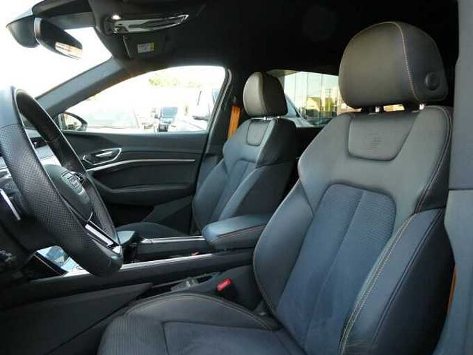 Audi E-tron 50 Quattro 313pk 2x S-Line Black Edition (18585)