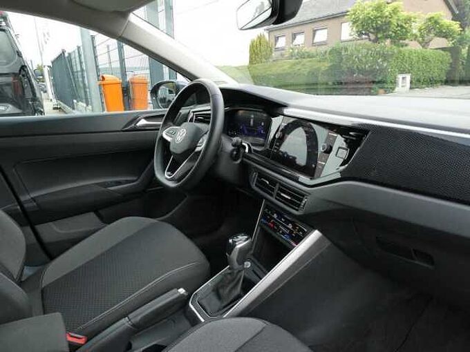 Volkswagen Taigo 1.0 TSi 110pk Automaat Business Luxe Camera '25 11000km (51491)