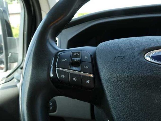Ford Transit Custom Multi-Use 5pl SPORT automaat L1 2.0 TDCi 170pk '23 (02347)
