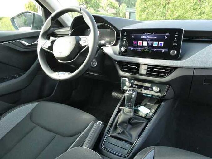 SKODA Kamiq 1.0 TSi 115pk Automaat Business Camera '26 STOCK (28271)