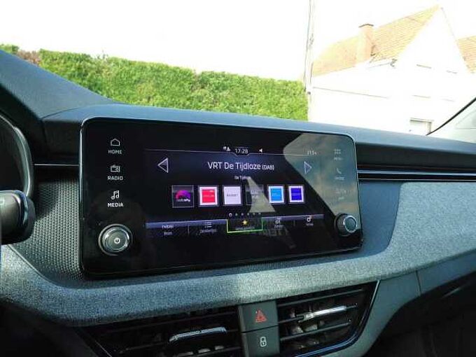 SKODA Kamiq 1.0 TSi 115pk Automaat Business Camera '26 STOCK (28271)