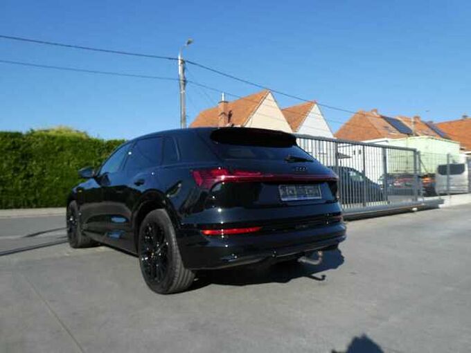 Audi E-tron 50 Quattro 313pk 2x S-Line Black Edition Trekhaak (17489)