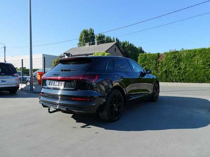 Audi E-tron 50 Quattro 313pk 2x S-Line Black Edition Trekhaak (17489)