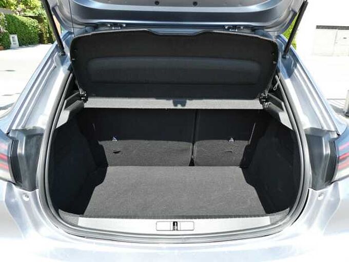 Peugeot 208 1.2 i benzine 100pk Allure Luxe '25 15000km (83709)