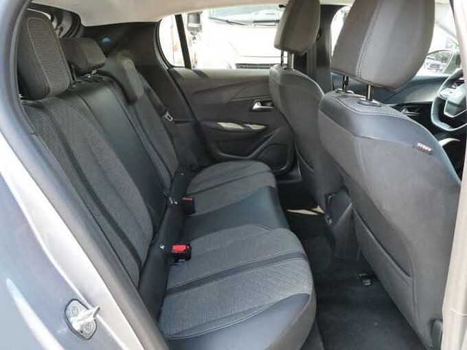 Peugeot 208 1.2 i benzine 100pk Allure Luxe '25 11000km (83694)