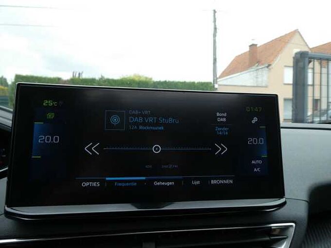 Peugeot 3008 1.6 i PHEV automaat 180pk Allure Pano Camera '24 10000km (15113)