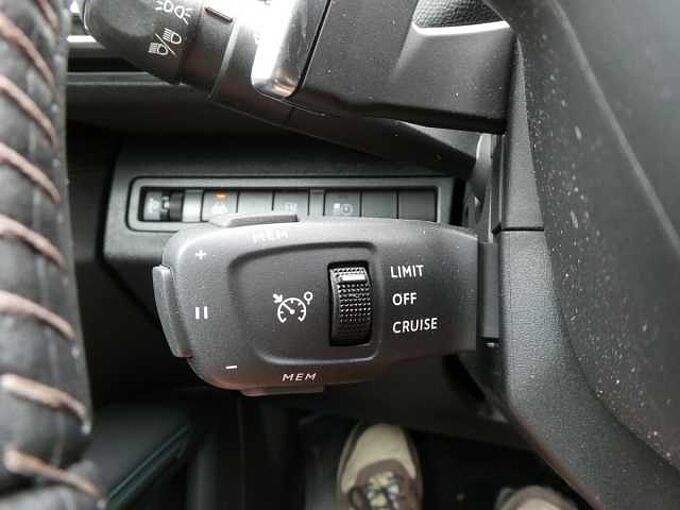 Peugeot 3008 1.6 i PHEV automaat 180pk Allure Pano Camera '24 10000km (15113)