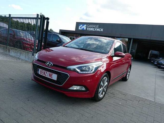 Hyundai i20 1.4 i benzine 98pk Business Luxe '15 (43969)