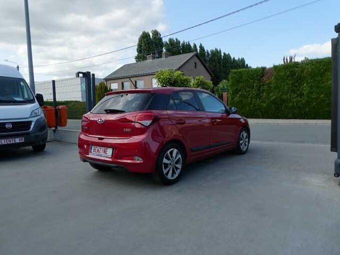 Hyundai i20 1.4 i benzine 98pk Business Luxe '15 (43969)