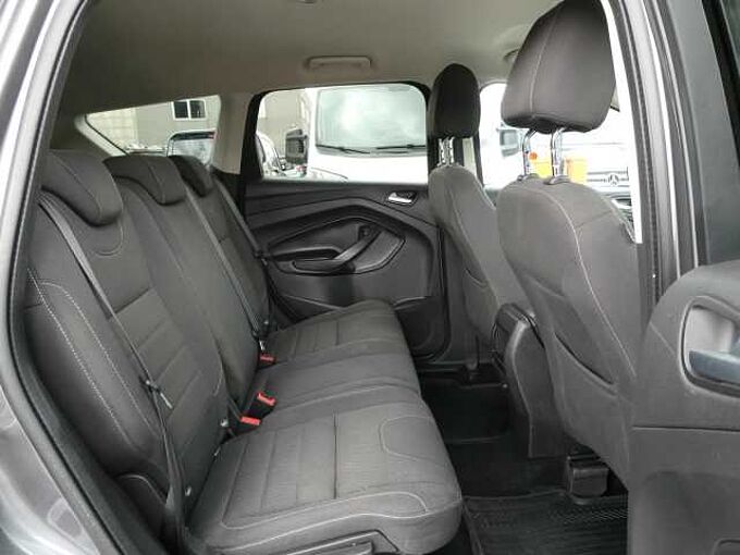 Ford Kuga 1.6 i benzine 150pk Titanium Trekhaak (77024)
