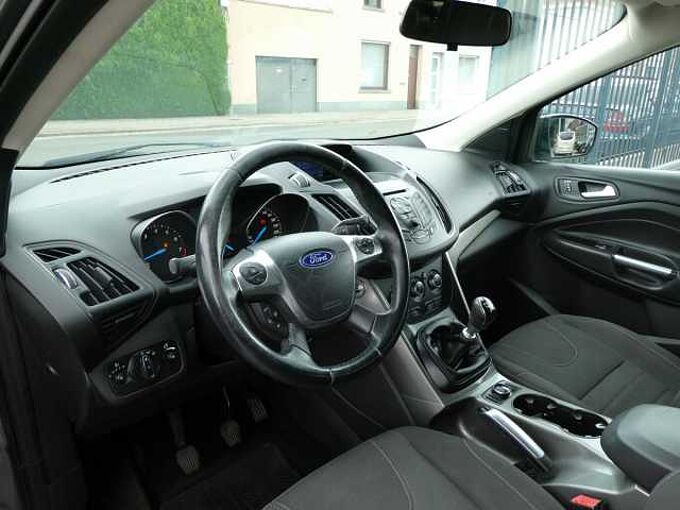 Ford Kuga 1.6 i benzine 150pk Titanium Trekhaak (77024)