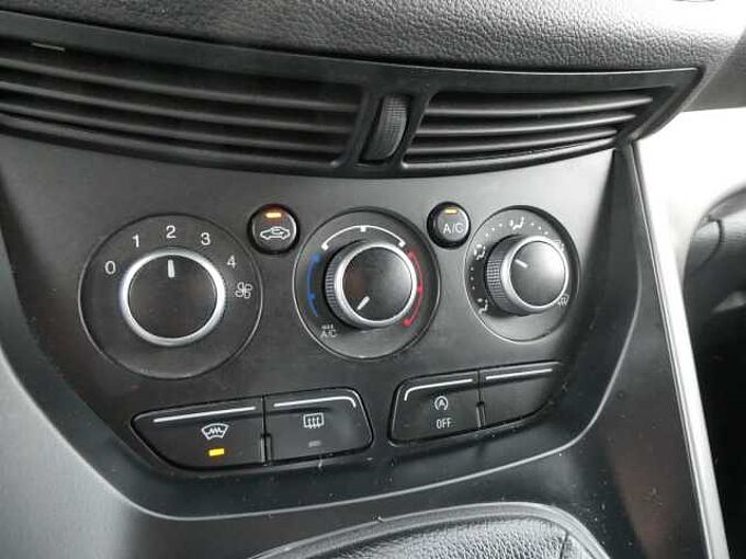 Ford Kuga 1.6 i benzine 150pk Titanium Trekhaak (77024)