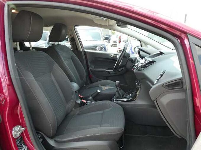 Ford Fiesta 5d 1.0 i benzine 125pk Titanium Luxe garantie (01485)