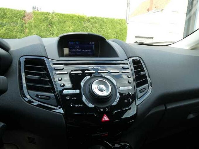 Ford Fiesta 5d 1.0 i benzine 125pk Titanium Luxe garantie (01485)