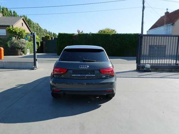 Audi A1 3d 1.0 i benzine 95pk Business Sport Luxe (15429)